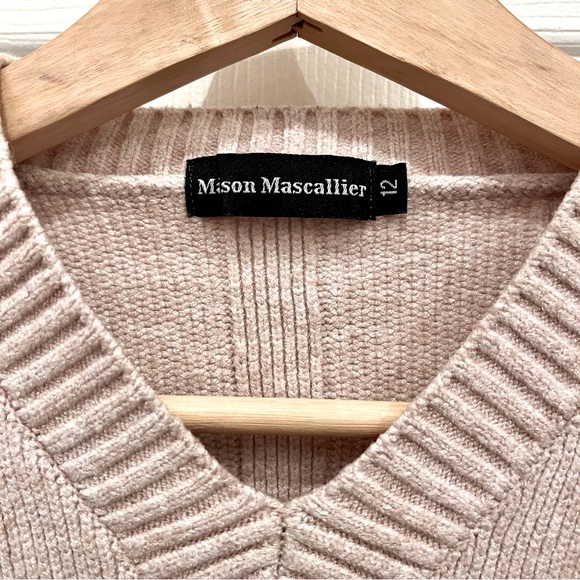💠3/$10 MAISON MASCALLIER Knit Sweater - Picture 4 of 4